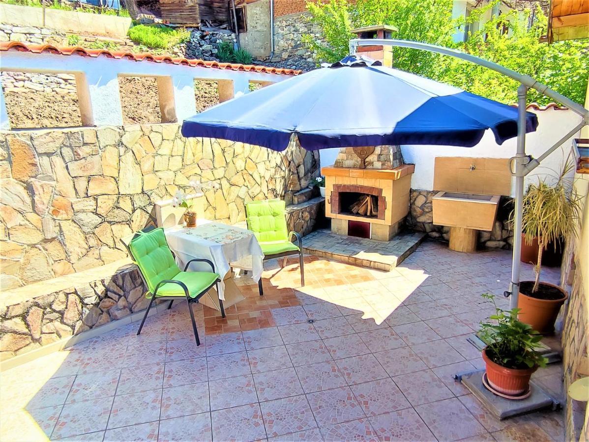 Къща Чолаков И Син - Стаи За Гости Devin Exterior photo